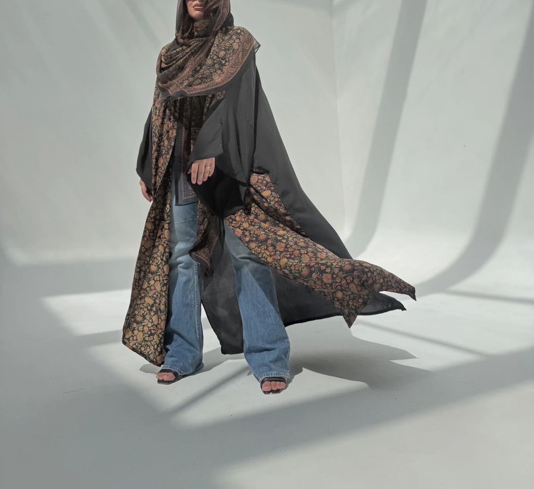 Crepe-Silk Abaya w Chiffon Tarha E13 - 1