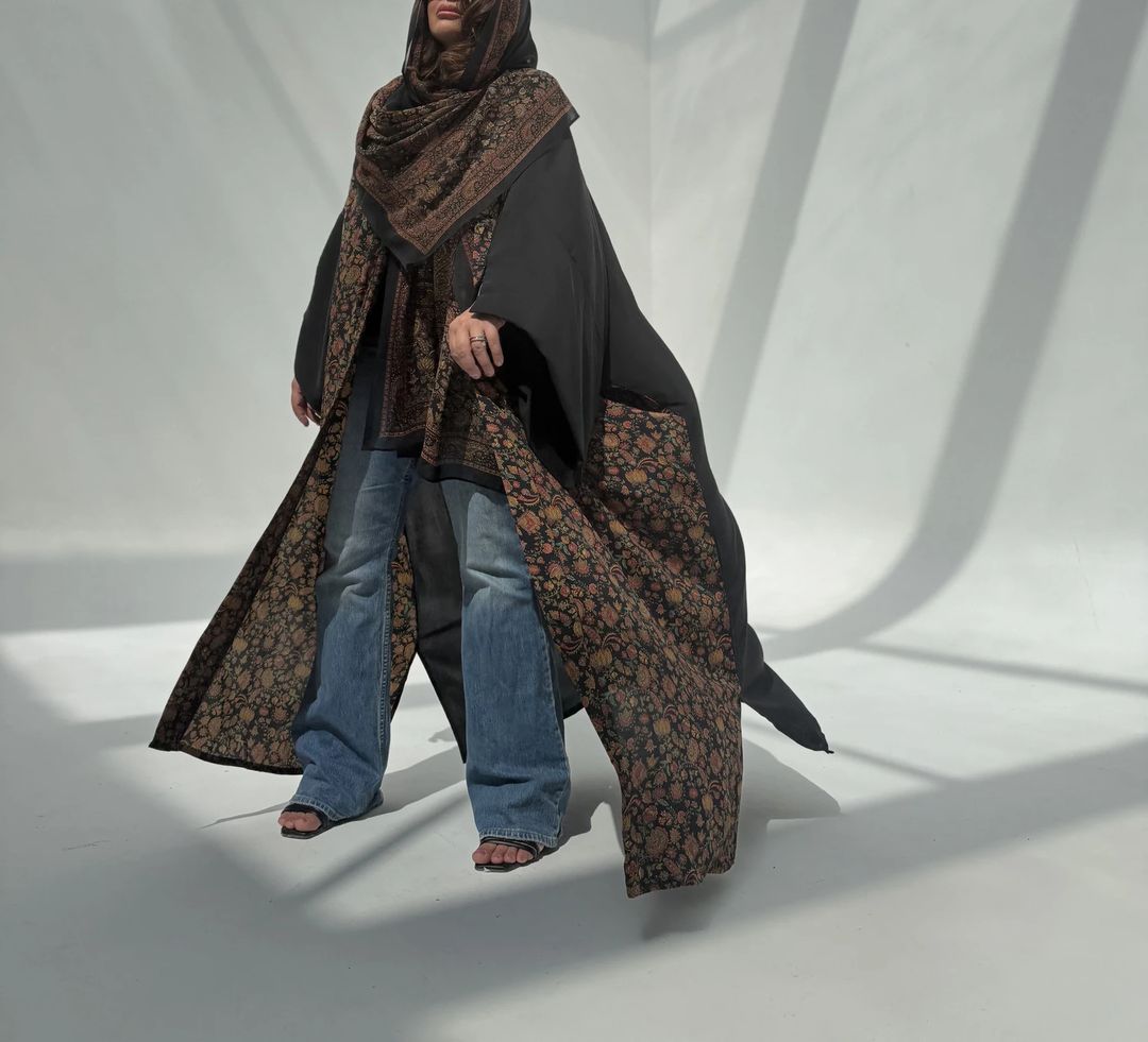 Crepe-Silk Abaya w Chiffon Tarha E13 - 3