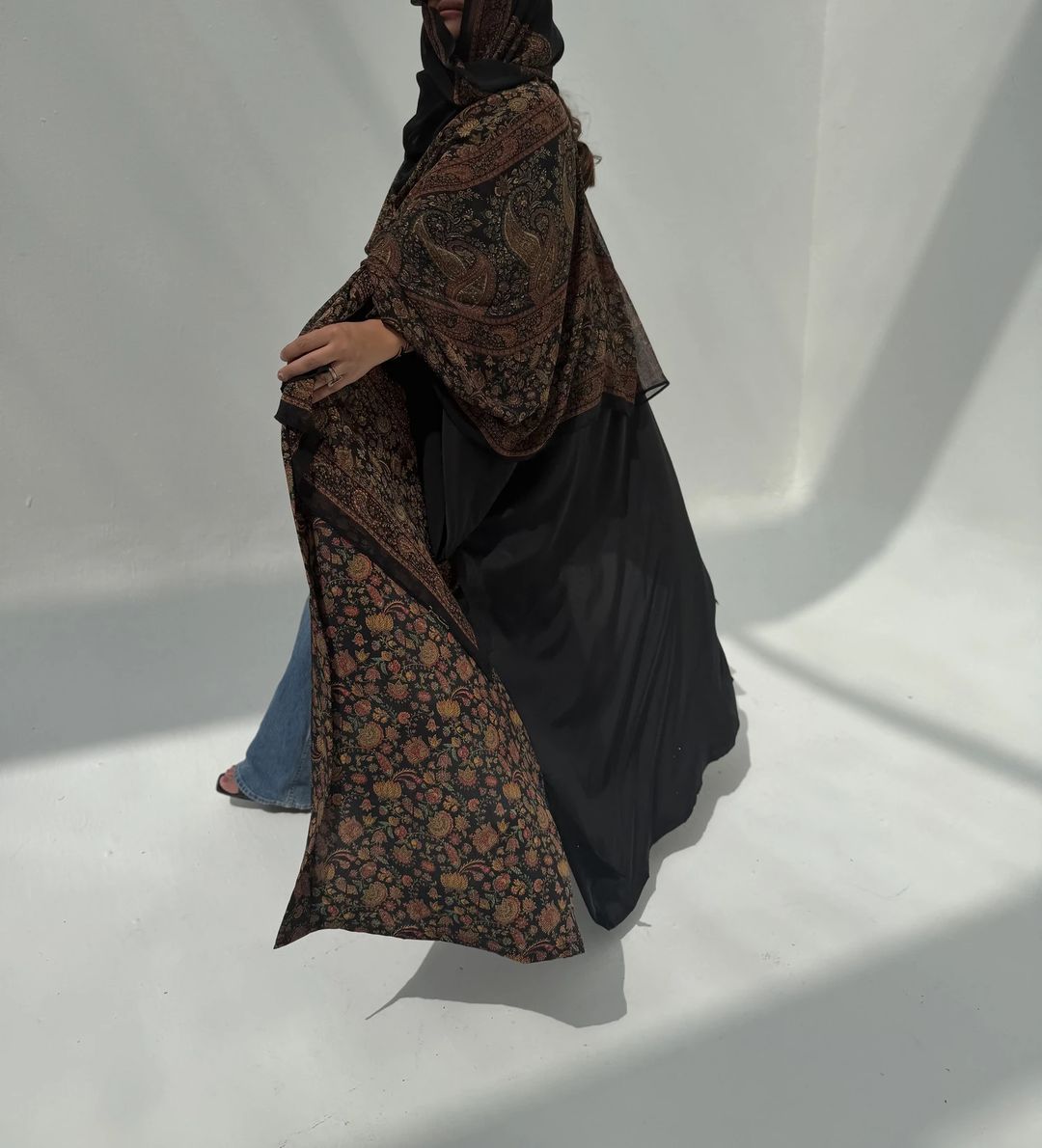 Crepe-Silk Abaya w Chiffon Tarha E13 - 7