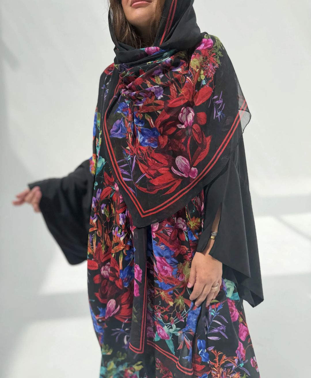 Crepe-Silk Abaya w Chiffon Tarha E12 - 10