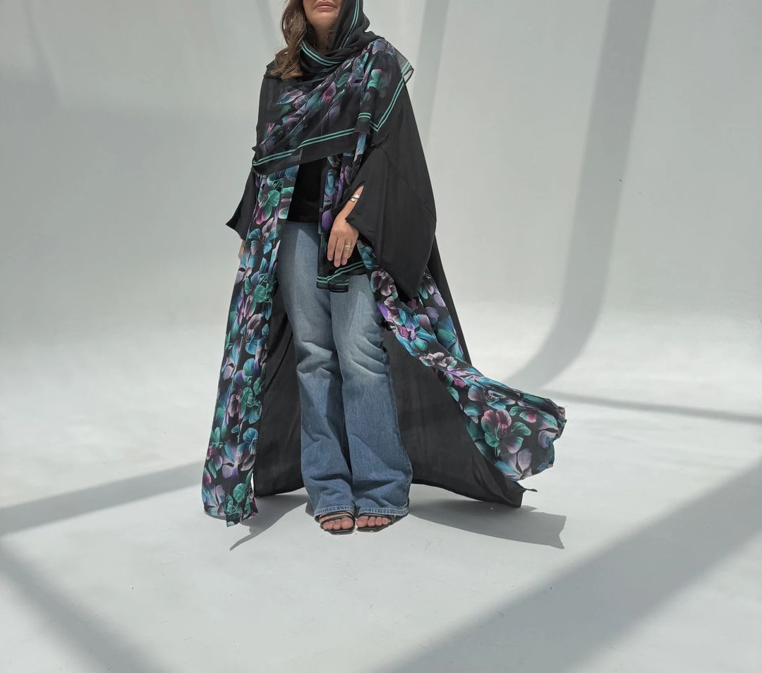Crepe-Silk Abaya w Chiffon Tarha E3 - 10
