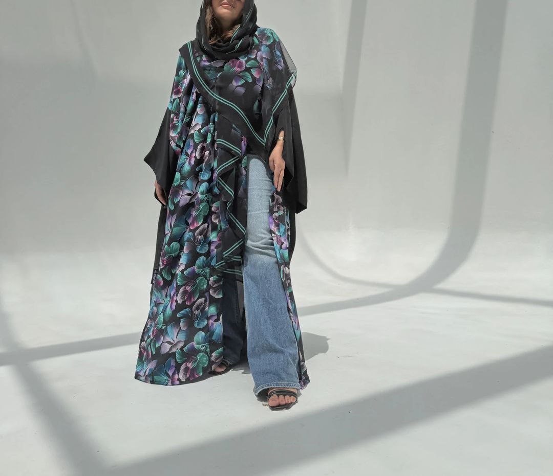Crepe-Silk Abaya w Chiffon Tarha E3 - 6