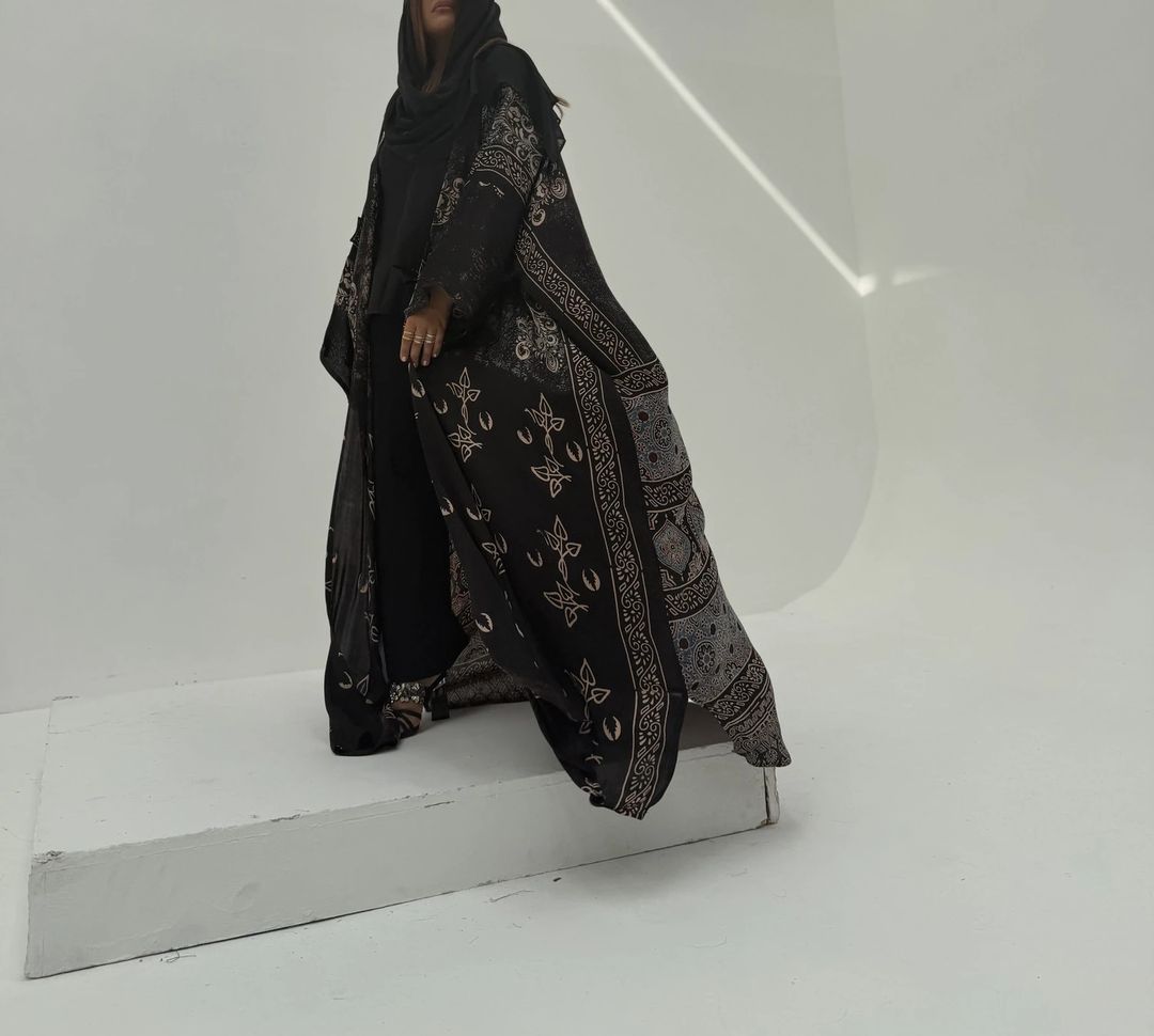 Bisht Pure Silk Handblock Abaya A6 - 1