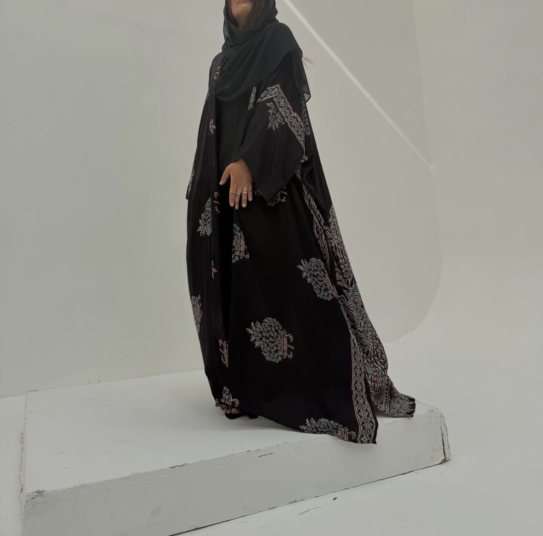 Bisht Pure Silk Handblock Abaya A7 - 2