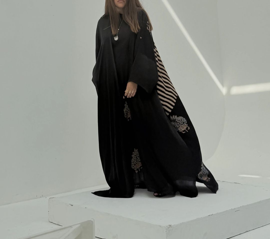Bisht Pure Silk Handblock Abaya A3 - 8
