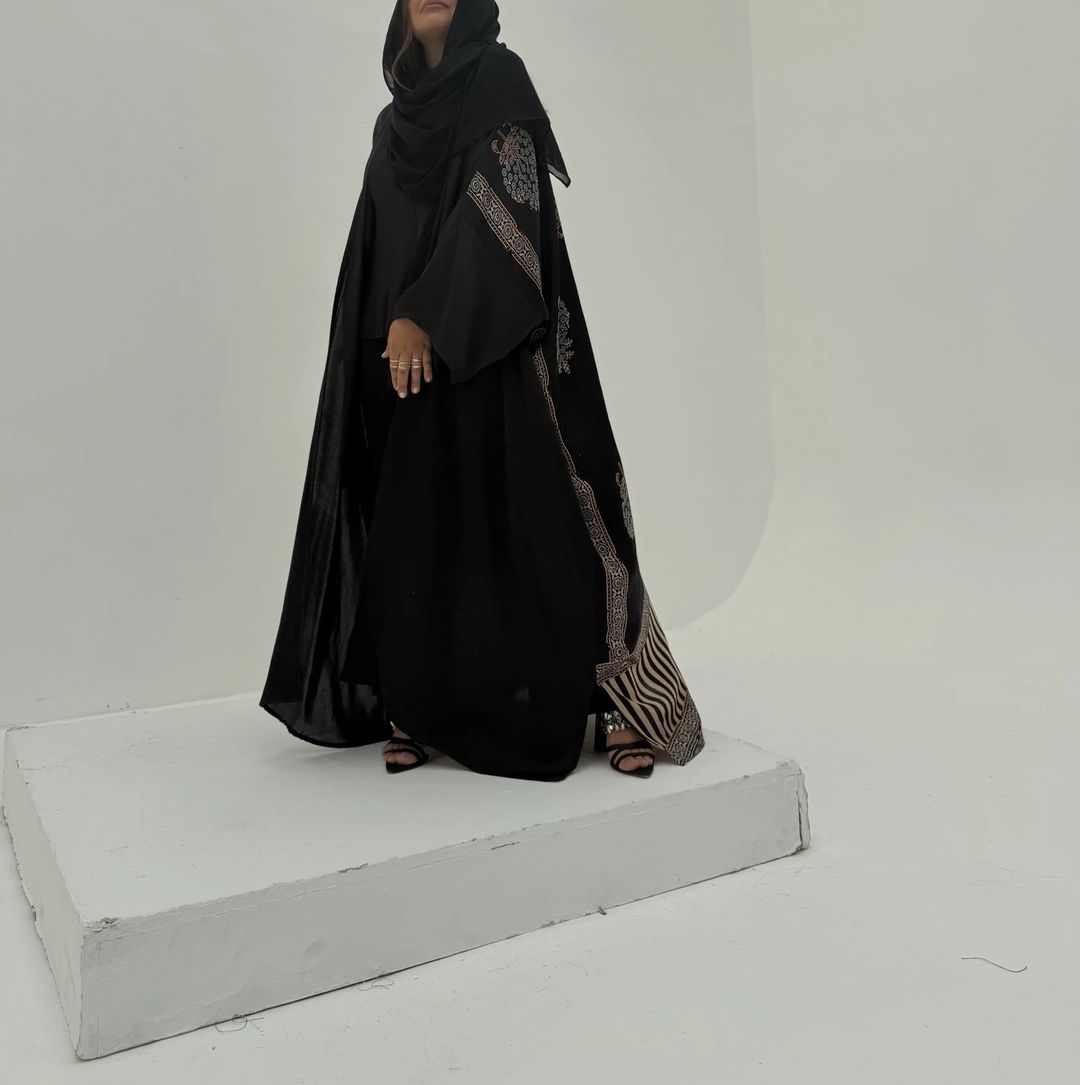 Bisht Pure Silk Handblock Abaya A10 - 2