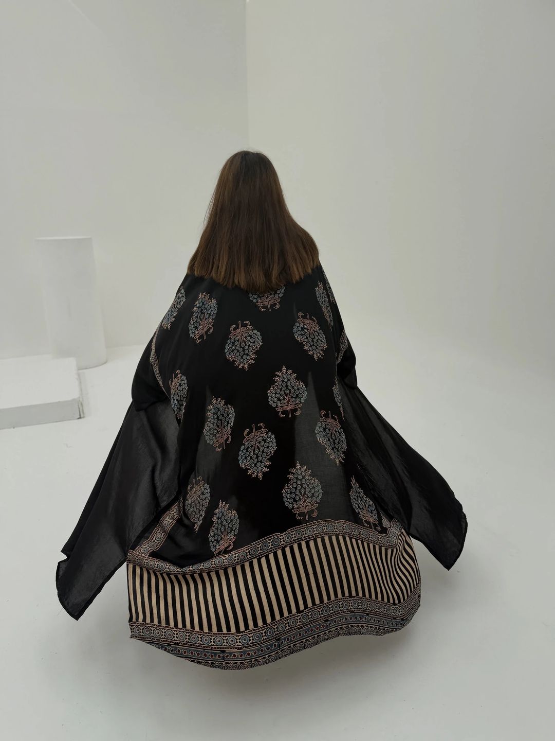 Bisht Pure Silk Handblock Abaya A10 - 3