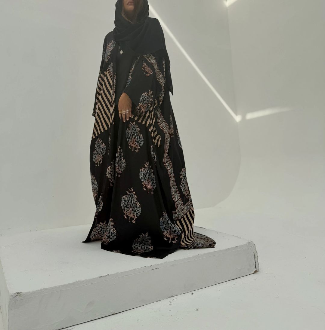Bisht Pure Silk Handblock Abaya A5 - 9