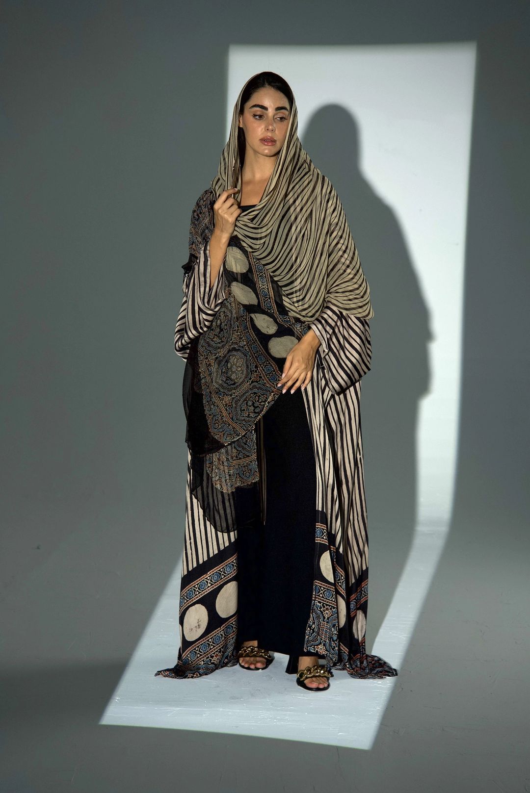 Bisht Pure Silk Handblock Abaya w Chiffon Shela A25 - 5