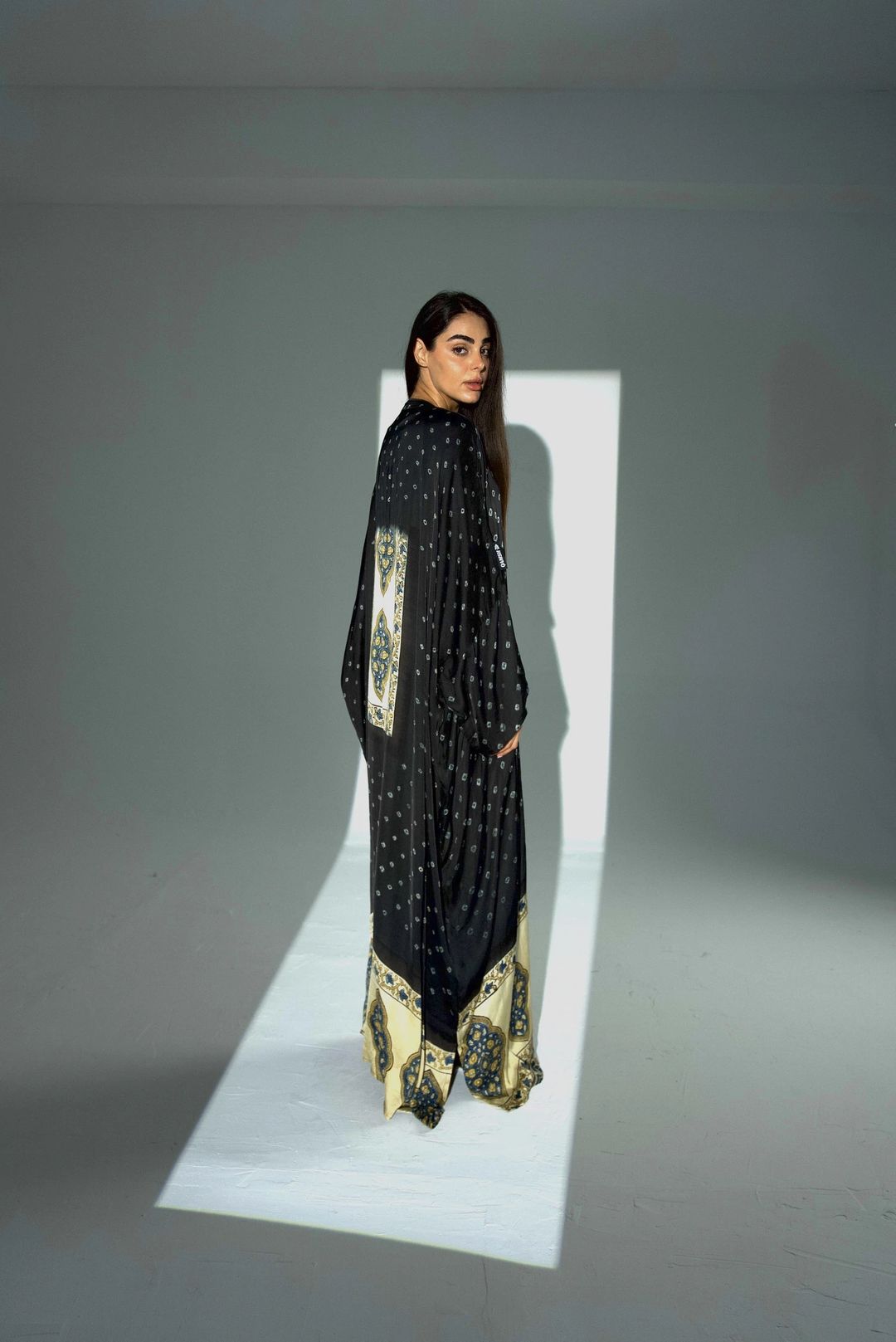 Bisht Pure Silk Handblock Abaya A31 - 2
