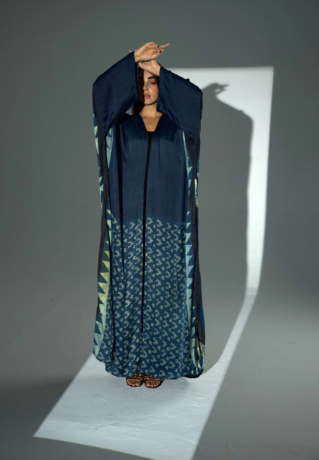 Bisht Pure Silk Handblock Abaya A33 - 4