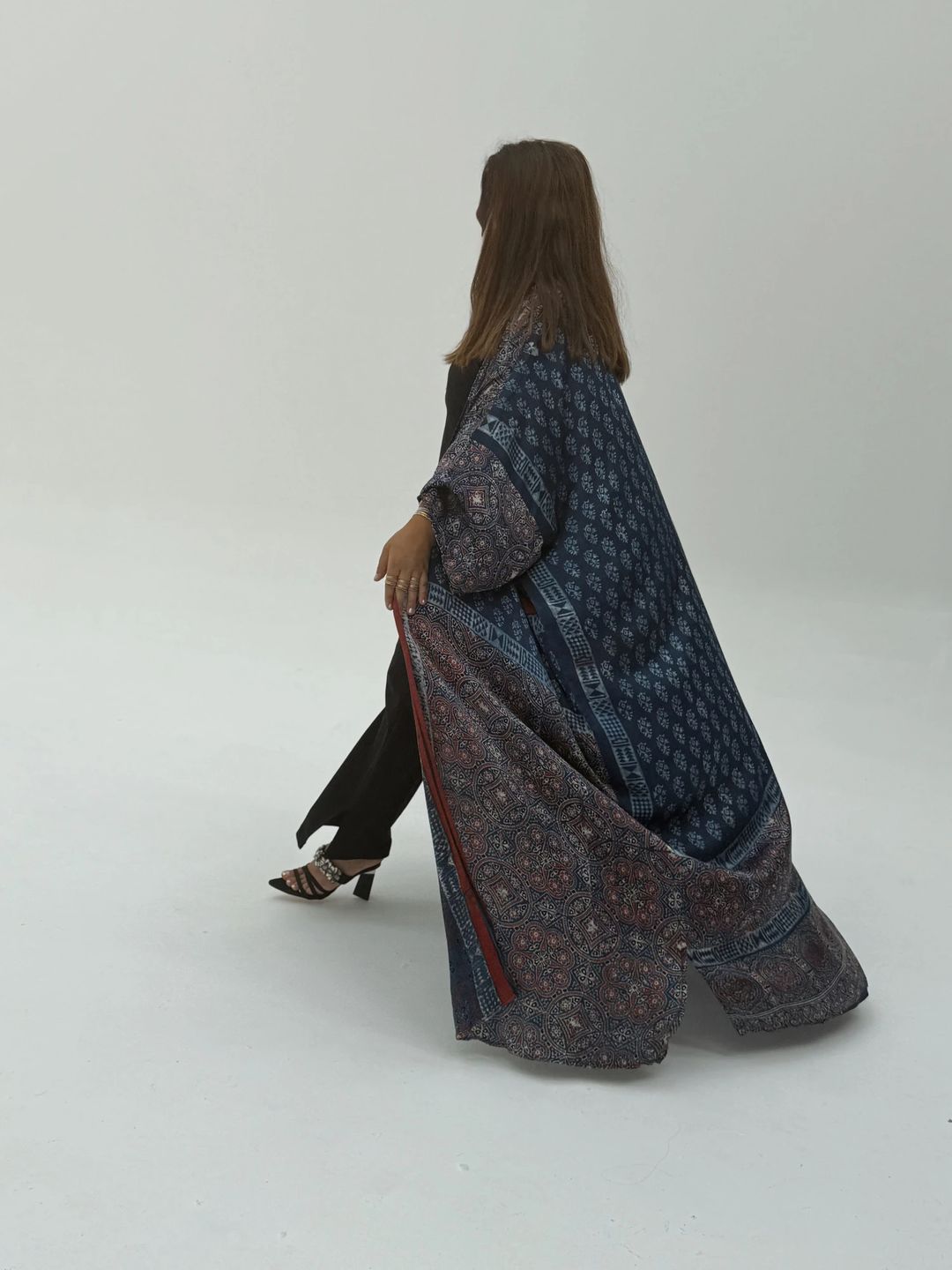Bisht Pure Silk Handblock Abaya A4 - 2