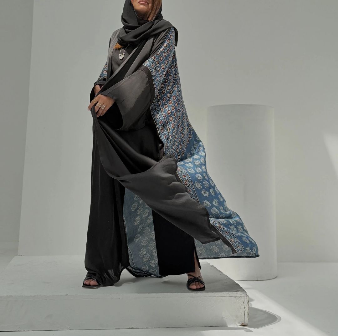 Bisht Pure Silk Handblock Abaya A14 - 3