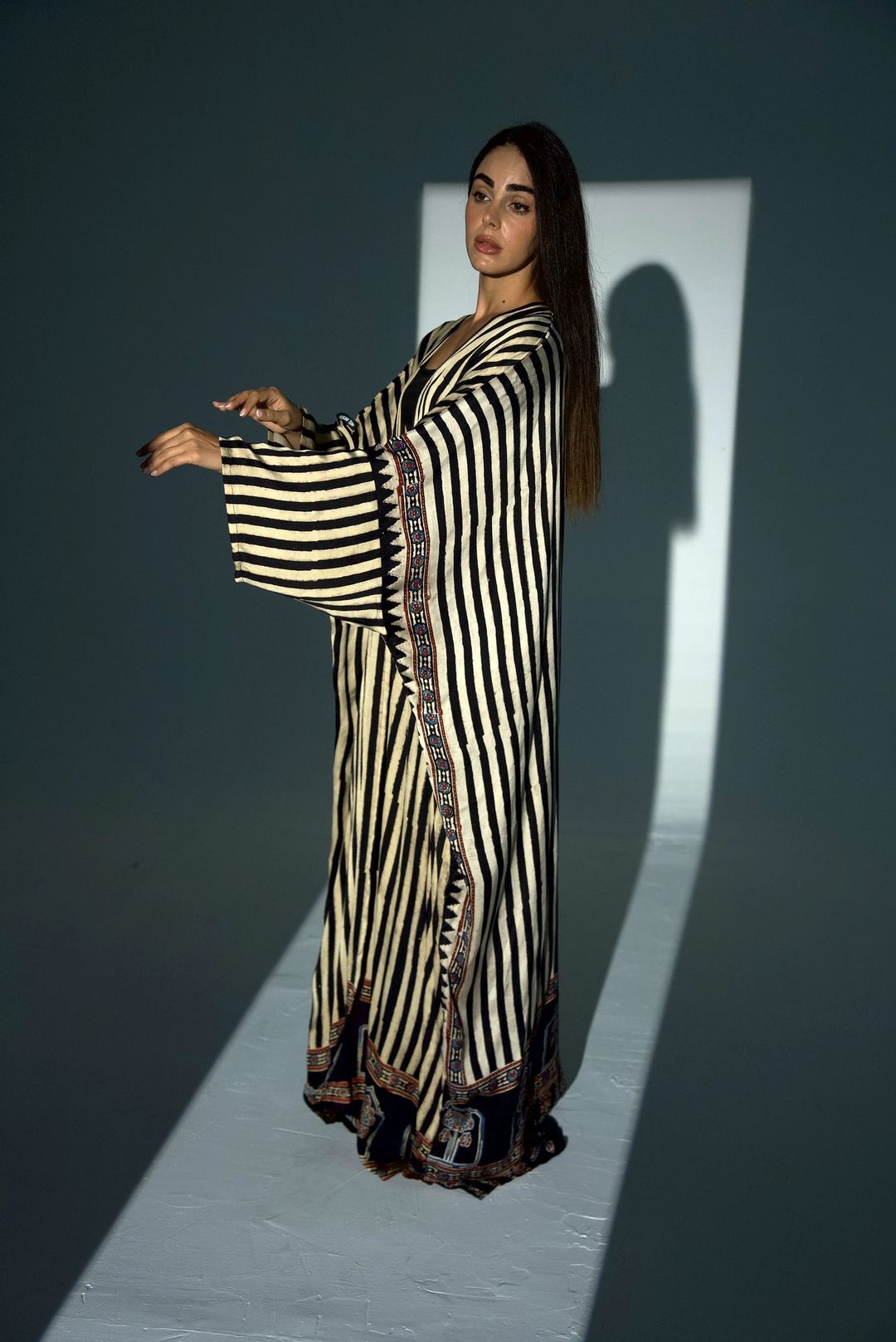 Bisht Pure Silk Handblock Abaya A22 - 16