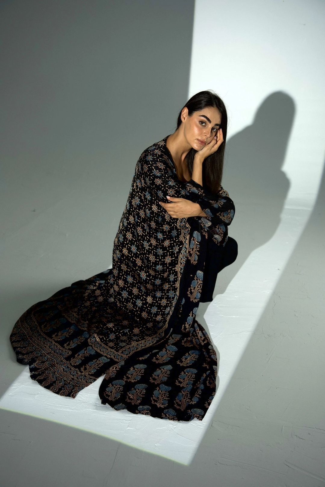 Bisht Pure Silk Handblock Abaya A36 - 1