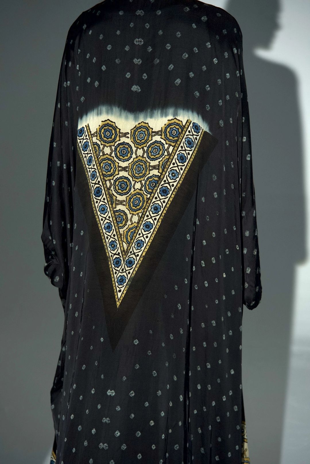 Bisht Pure Silk Handblock Abaya A30 - 4