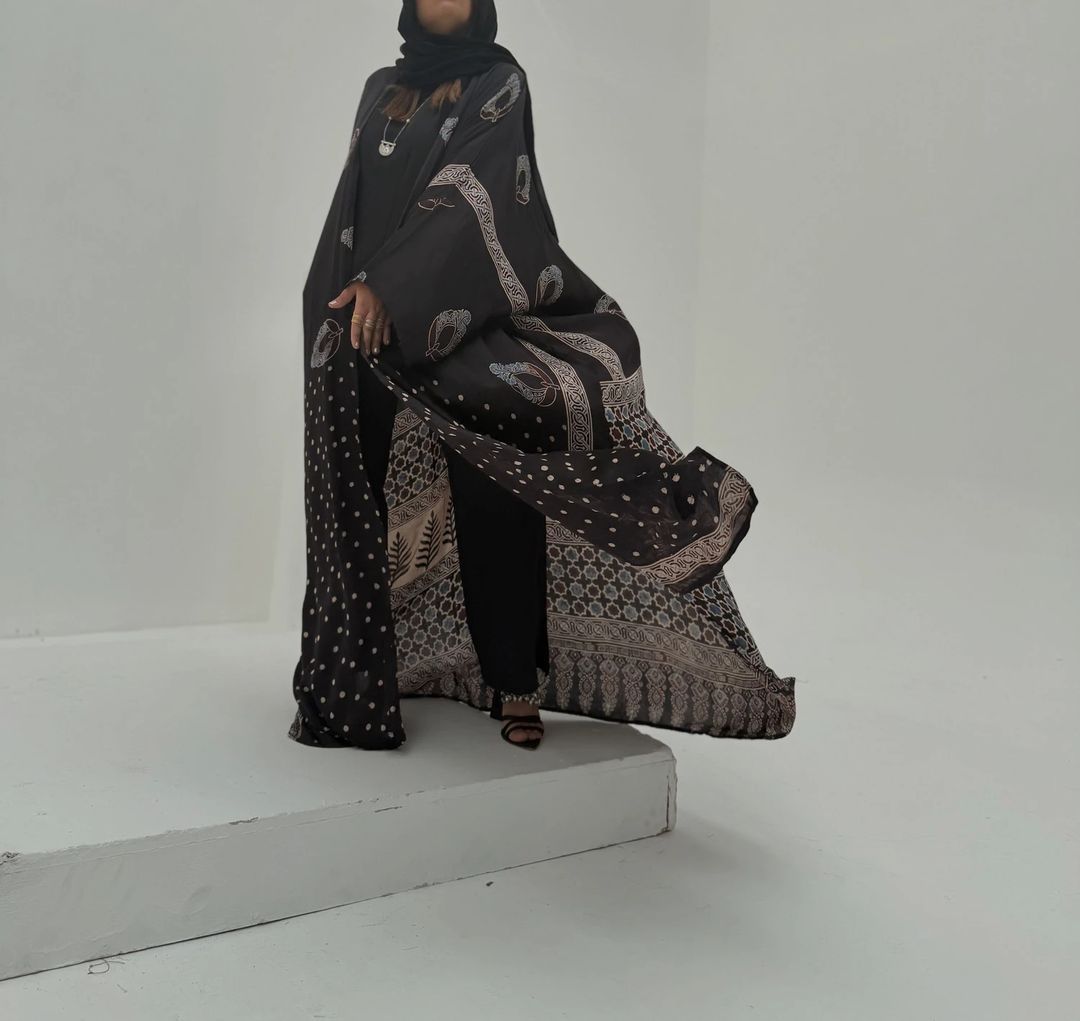 Bisht Pure Silk Handblock Abaya A9 - 5