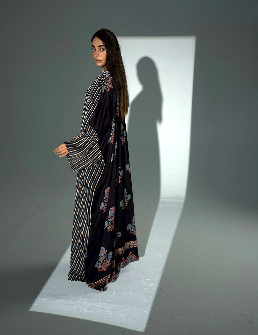 Bisht Pure Silk Handblock Abaya A27 - 3