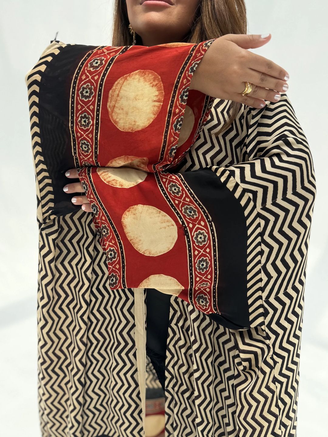 Bisht Pure Silk Handblock Abaya M2 - 4