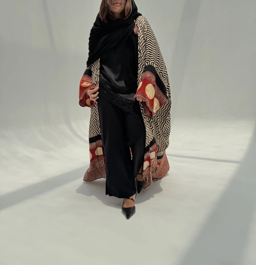 Bisht Pure Silk Handblock Abaya M2 - 10
