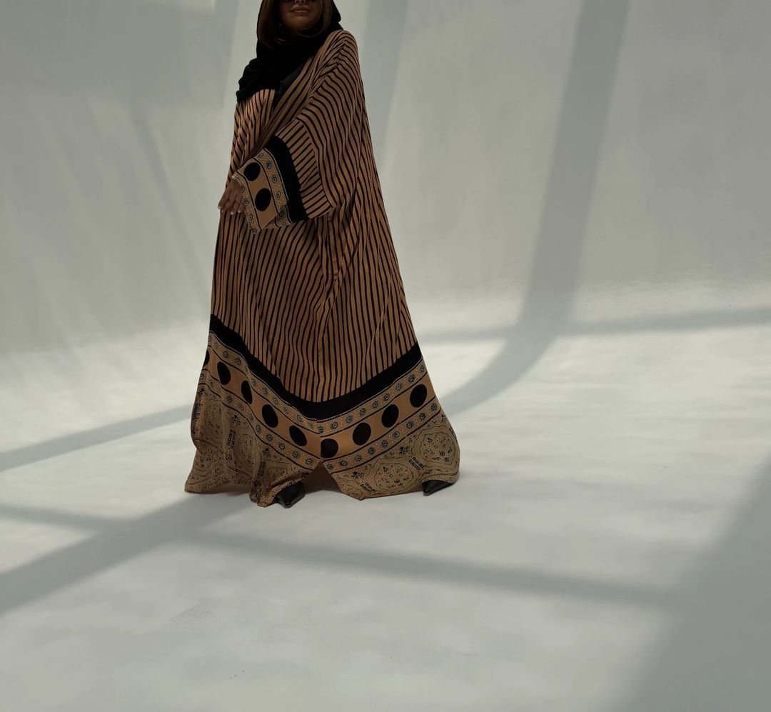 Bisht Pure Silk Handblock Abaya M6 - 2