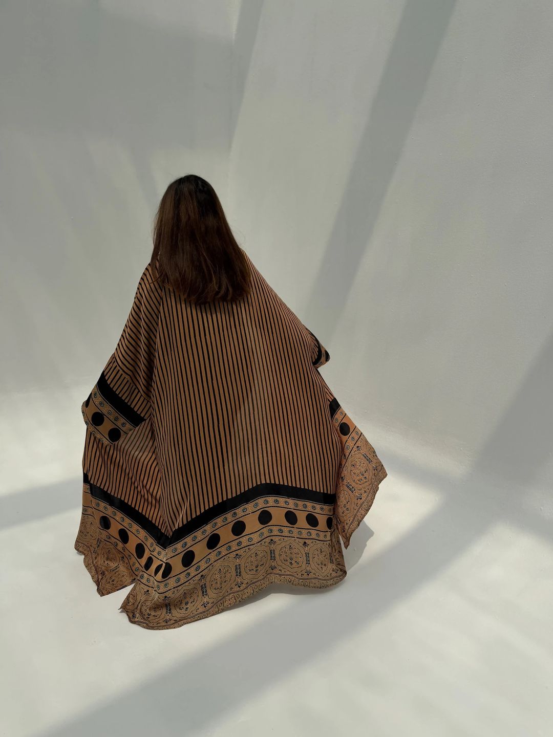Bisht Pure Silk Handblock Abaya M6 - 3