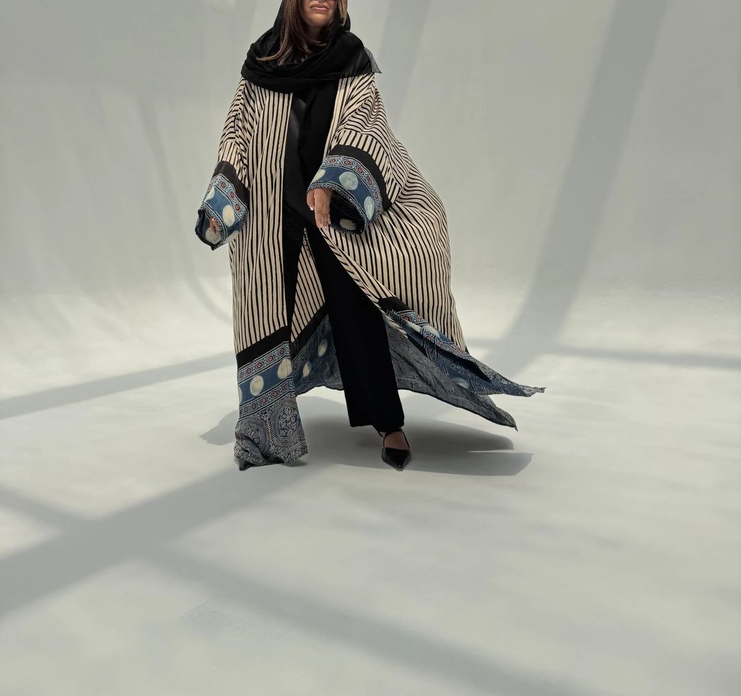 Bisht Pure Silk Handblock Abaya M5 - 11