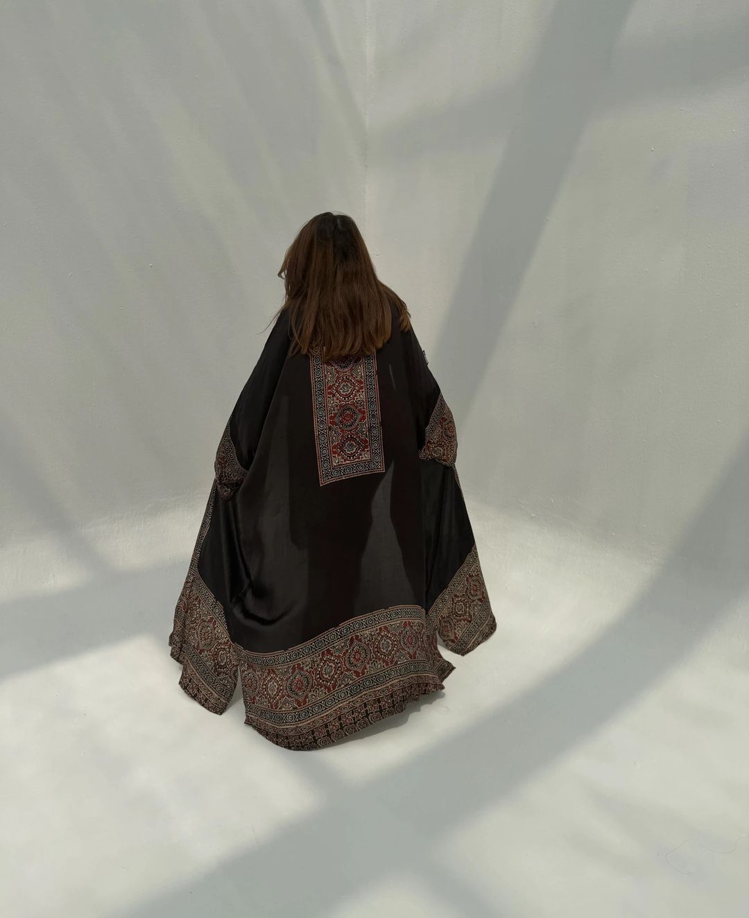Bisht Pure Silk Handblock Abaya M12 - 8