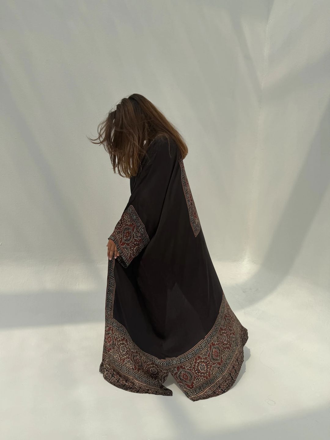 Bisht Pure Silk Handblock Abaya M12 - 10