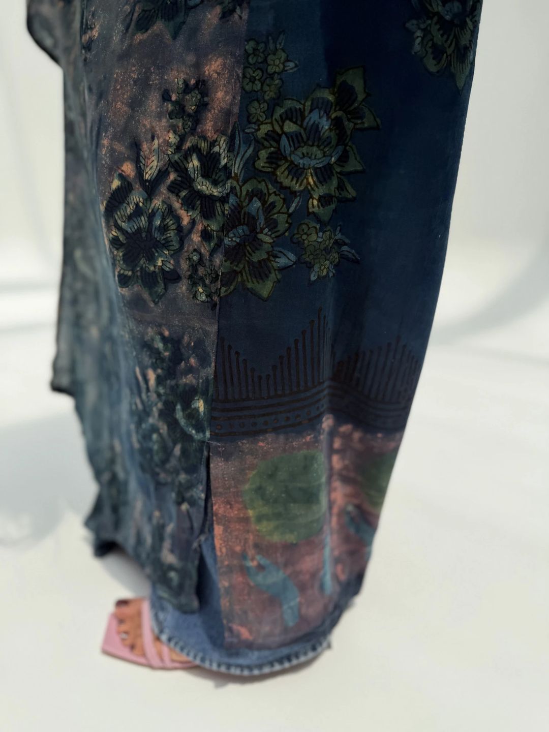 Bisht Pure Silk Handblock Abaya U 6 - 8