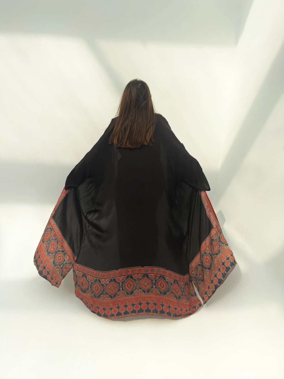 Bisht Pure Silk Handblock Abaya U17 - 2