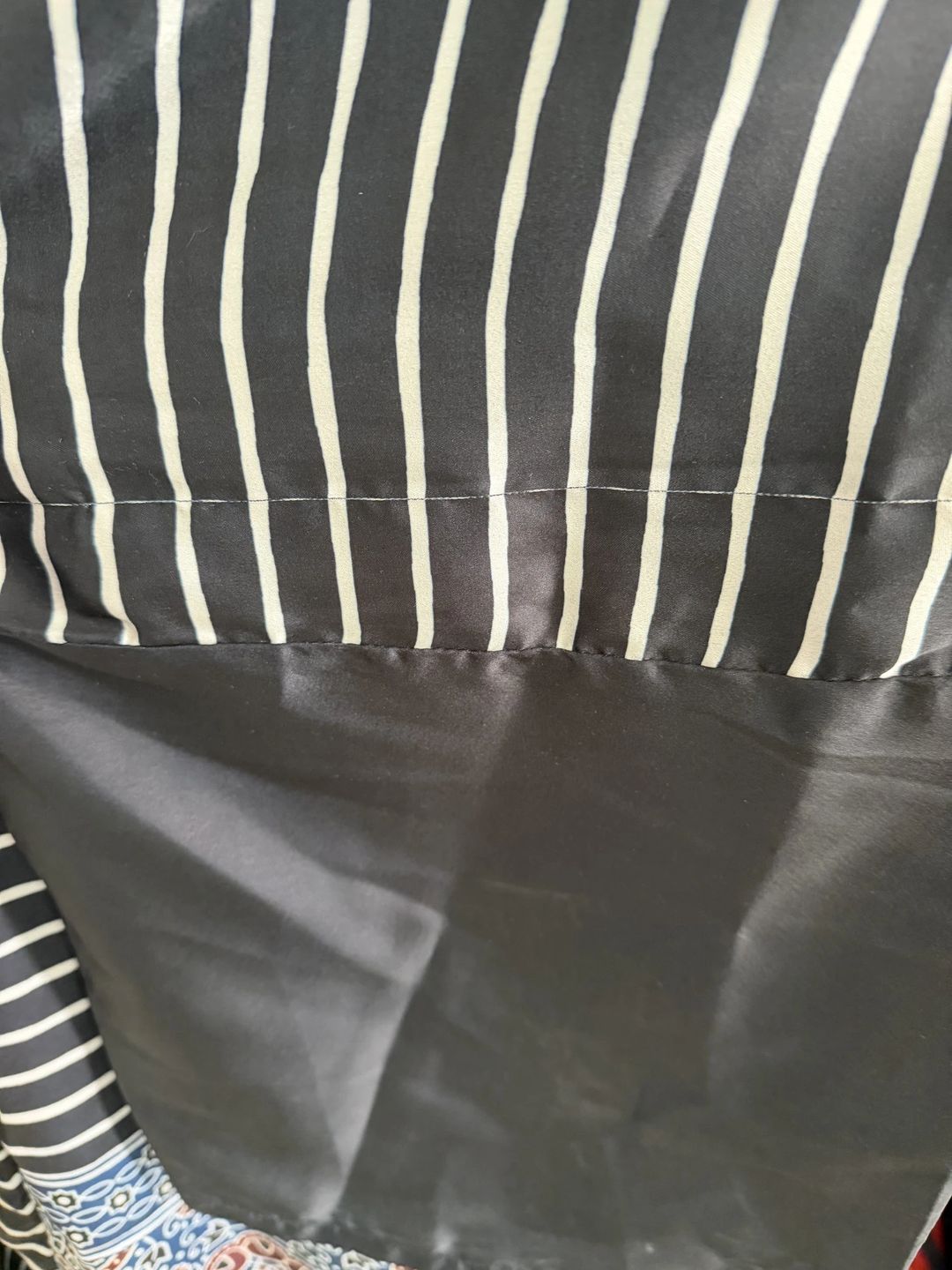 AS-IS Crepe Digital Print Bisht Abaya K4 - 4