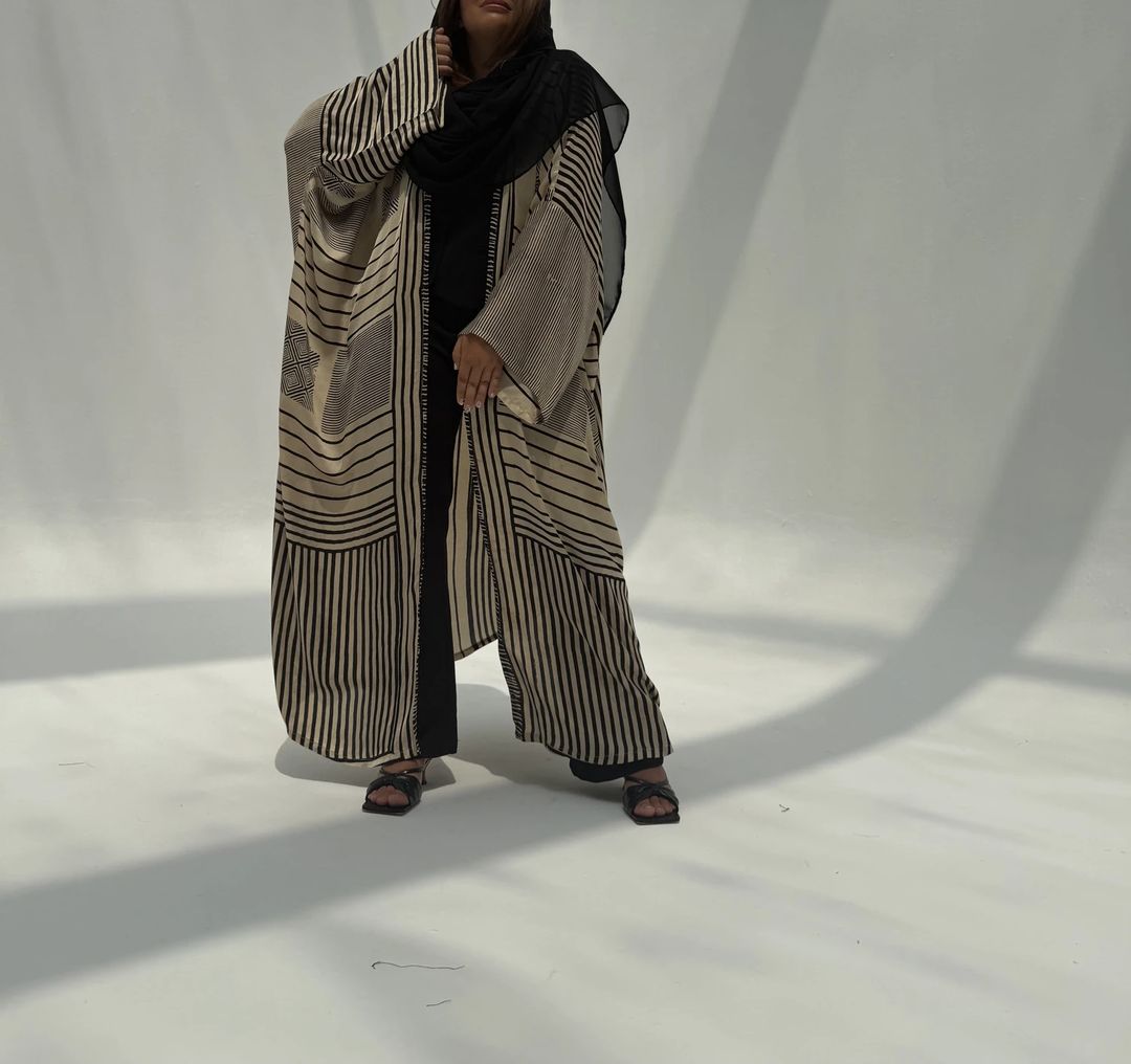 AS-IS Bisht Pure Silk Handblock Abaya A5 - 7