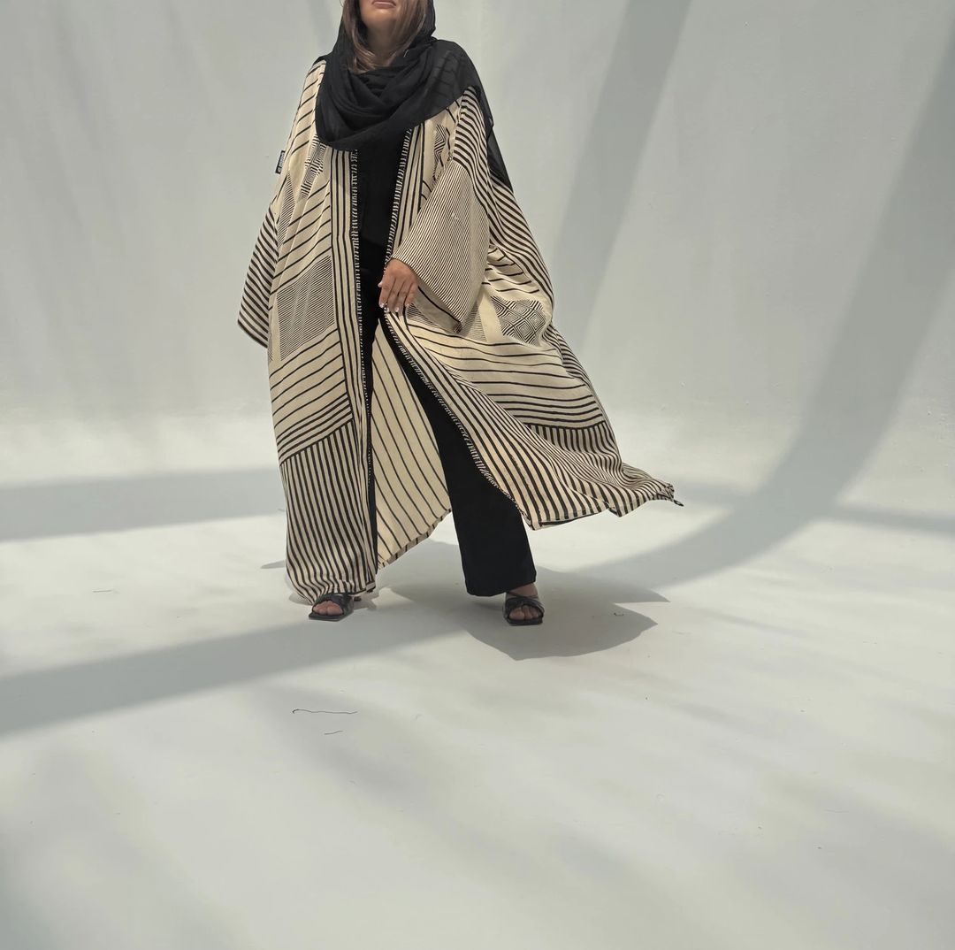 AS-IS Bisht Pure Silk Handblock Abaya A5 - 10