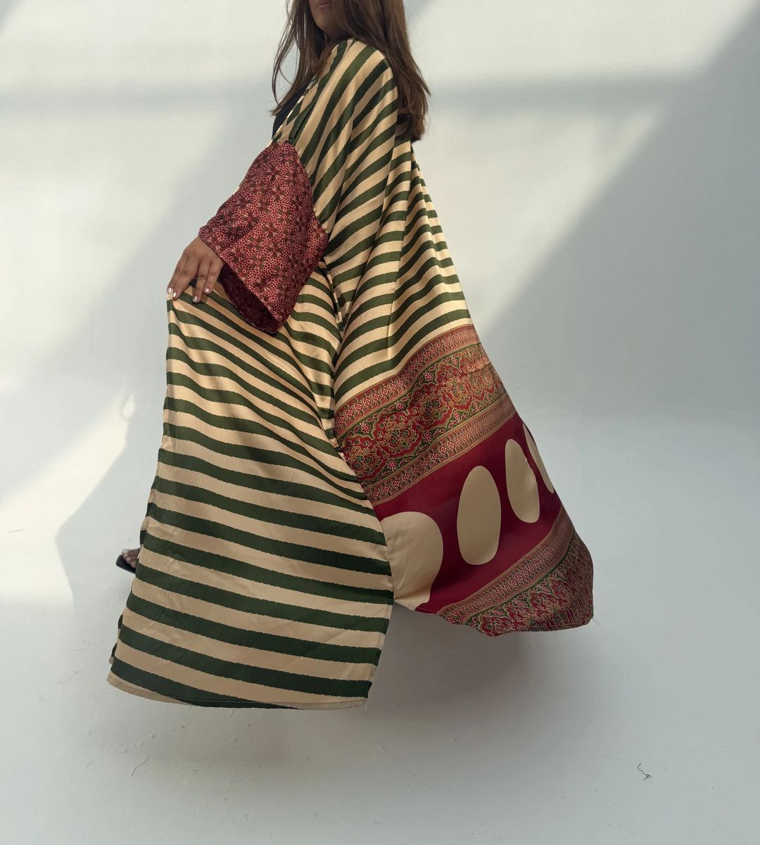 AS IS Light Crepe Digital Print Bisht Abaya C4 - 7