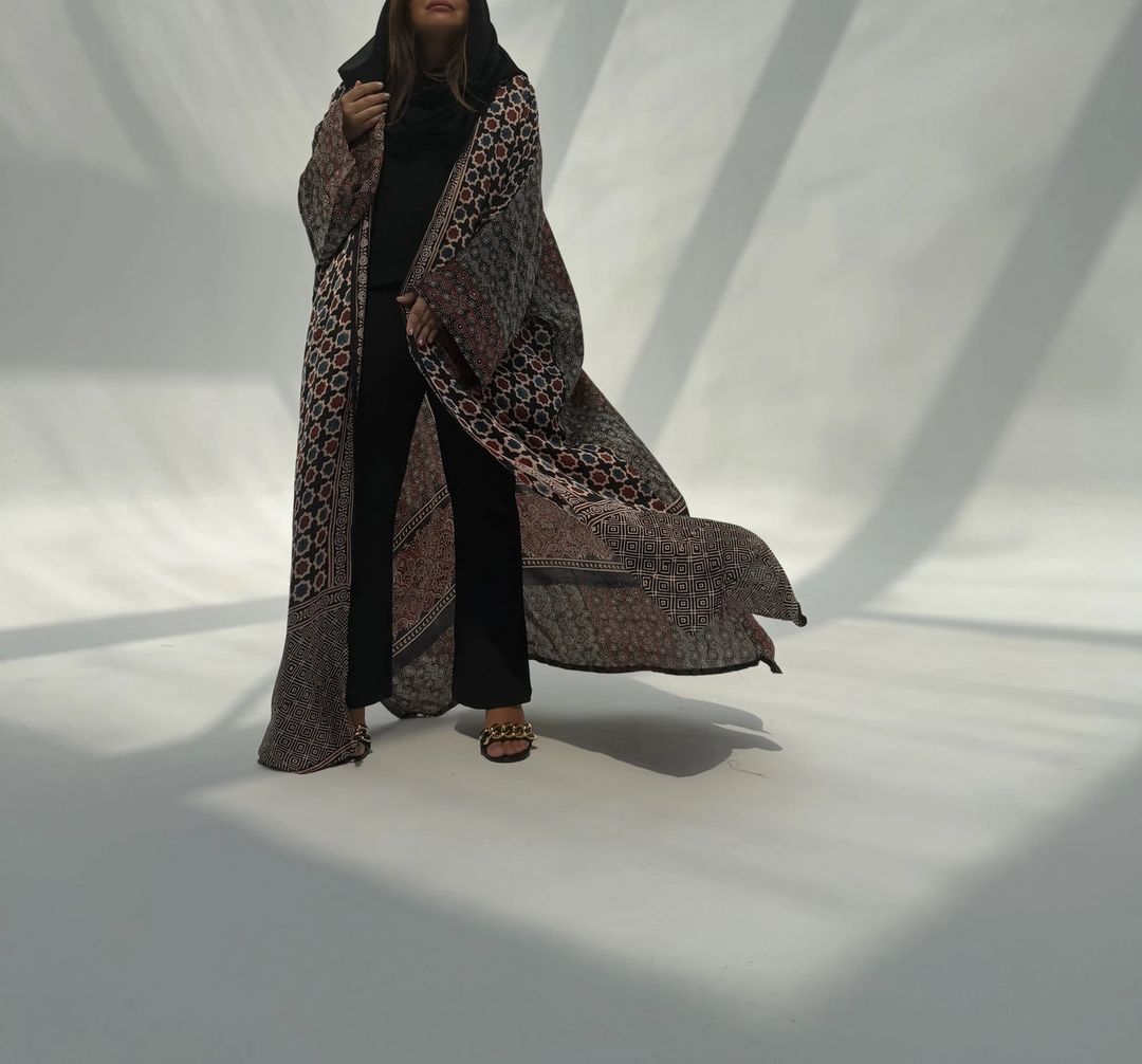 Bisht Pure Silk Handblock Abaya C14 - 2