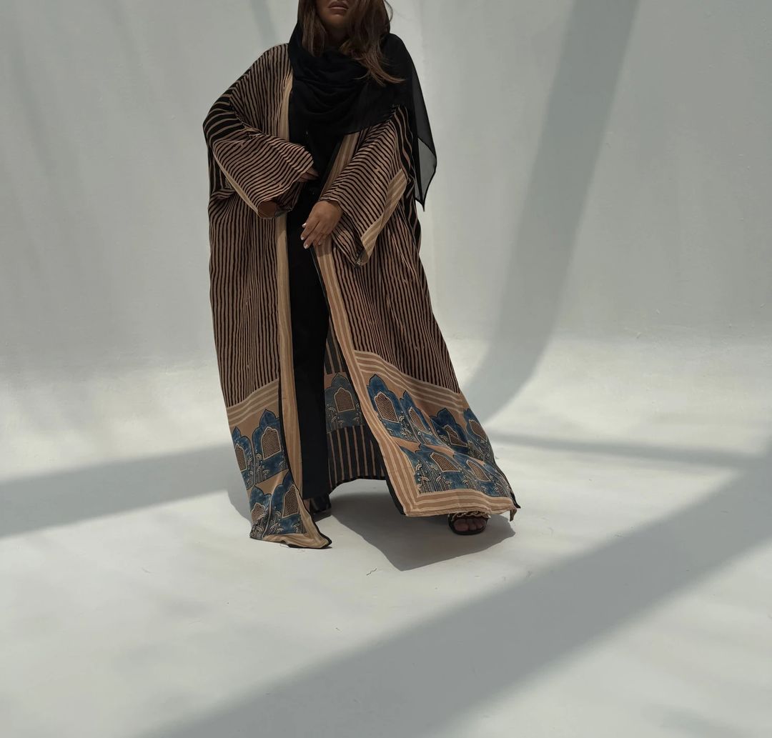 Bisht Pure Silk Handblock Abaya C6 - 1