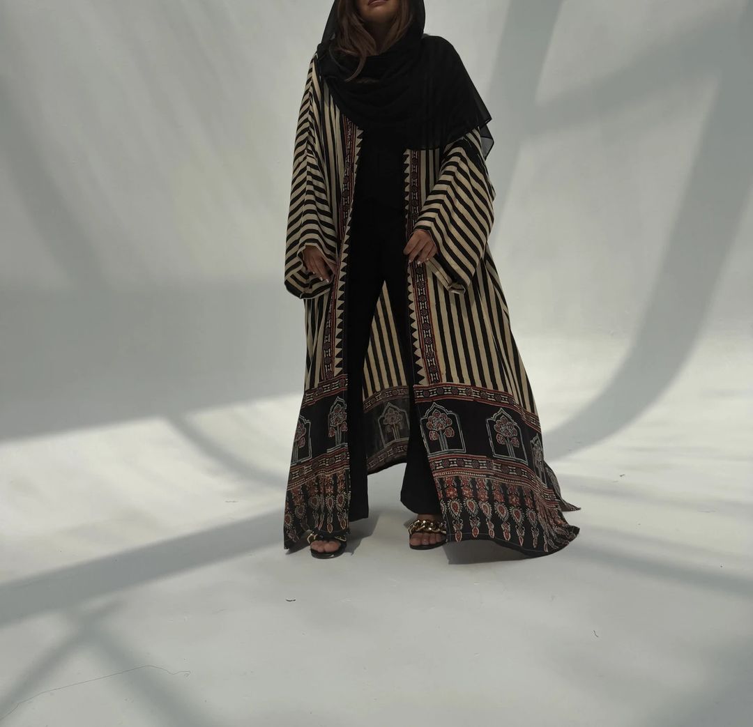Bisht Pure Silk Handblock Abaya C10 - 4