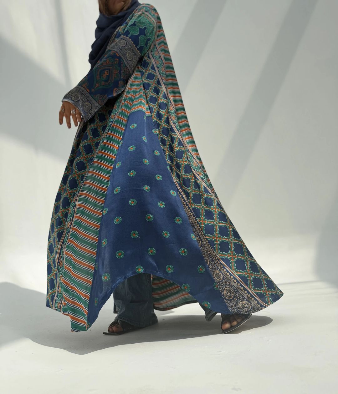 Silk Digital Print Cloche Abaya A1 - 1