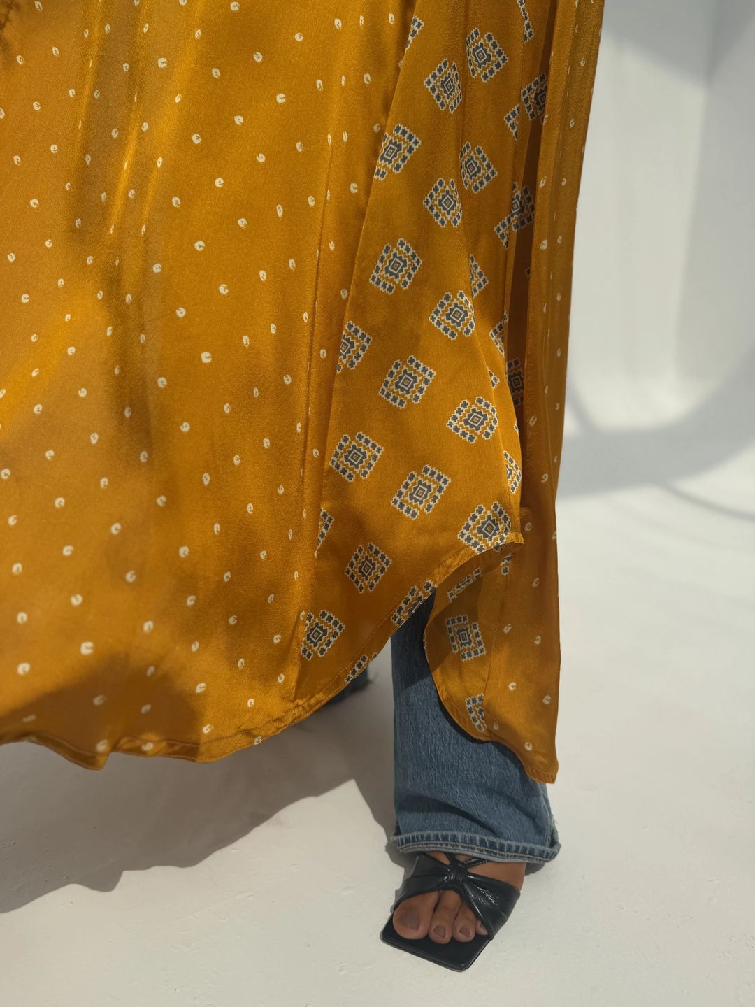 Silk Digital Print Cloche Abaya A2 - 5