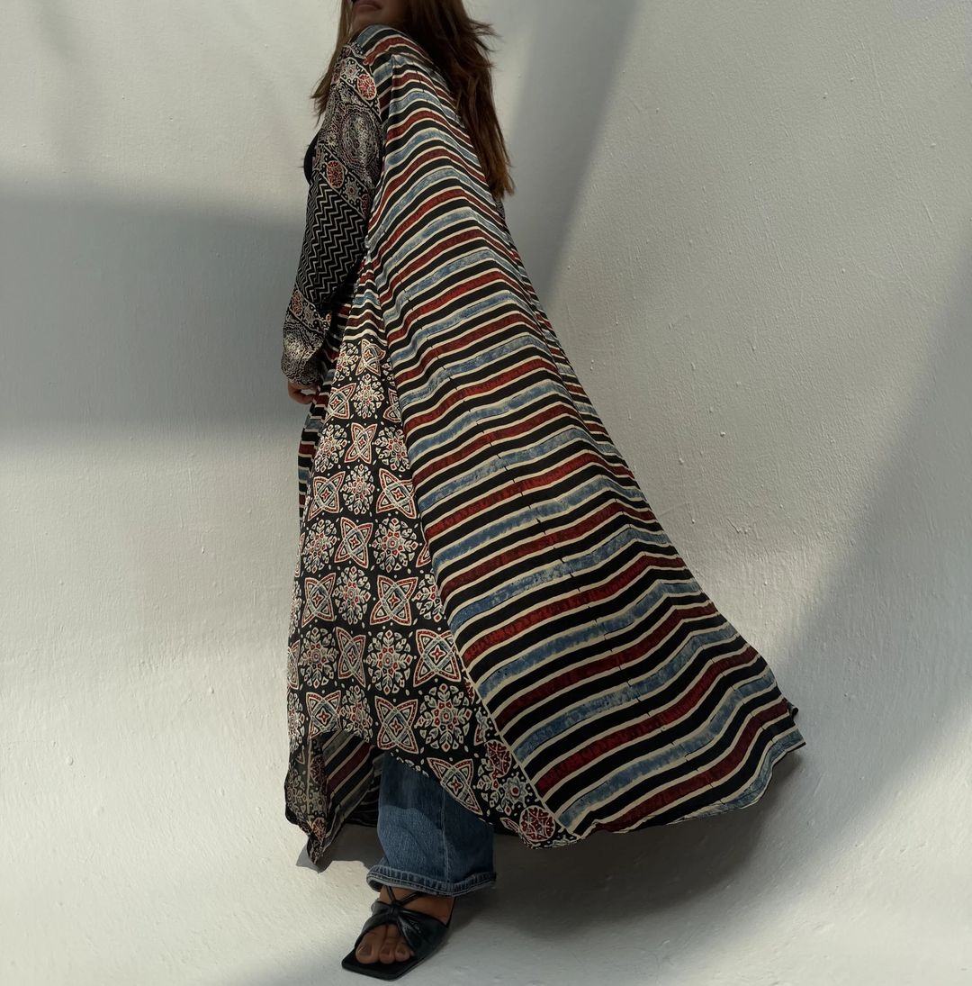 Silk Digital Print Cloche Abaya A7 - 7