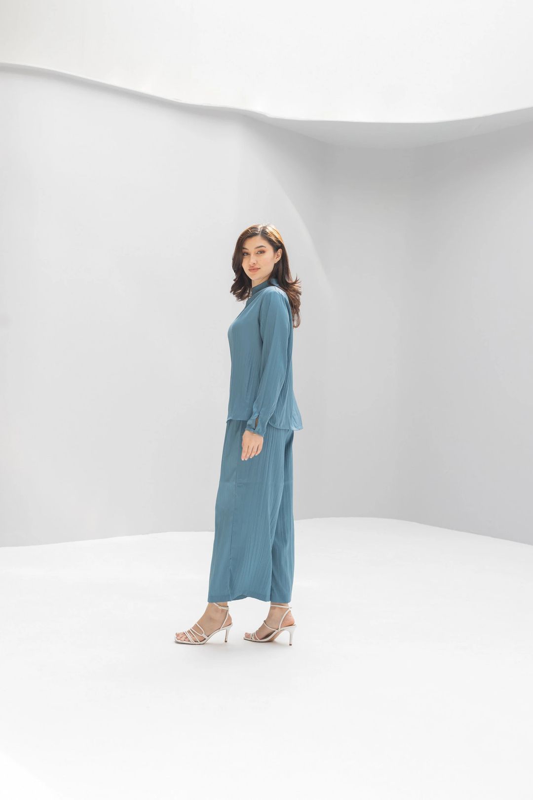 Women’s Silk Crepe Two-Piece Set – Top & Pants | K103 - 6