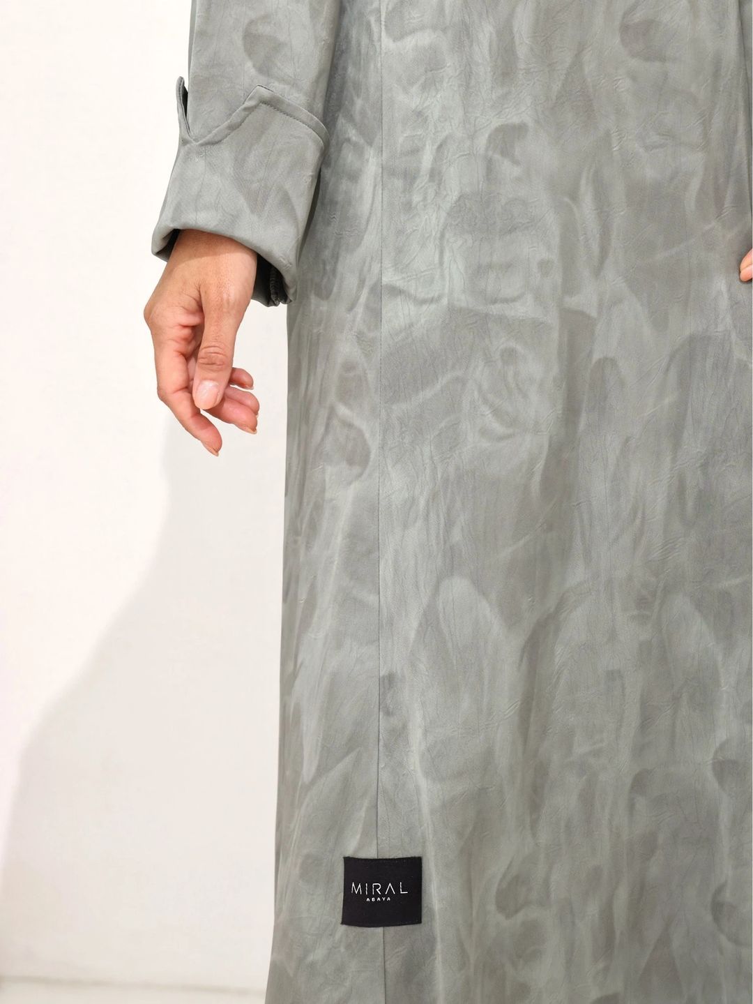 عباية نسائية يومية أنيقة – تصميم محتشم | WB4 - 17
