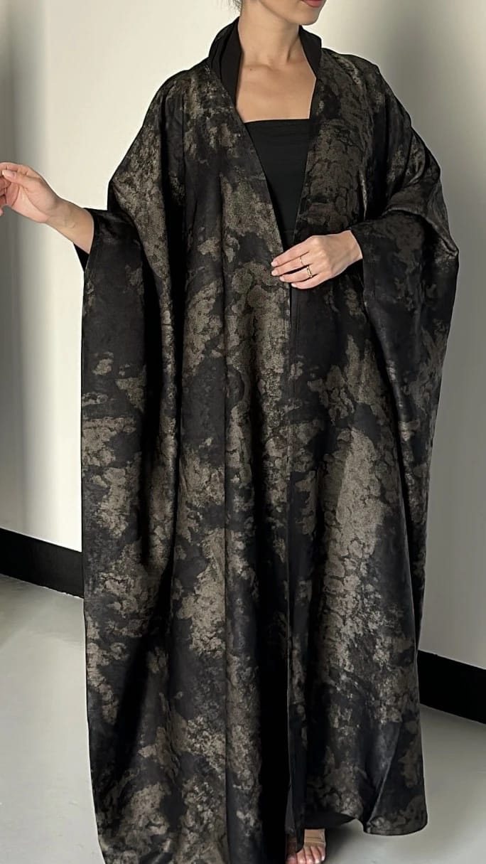 Mirage in black - 1