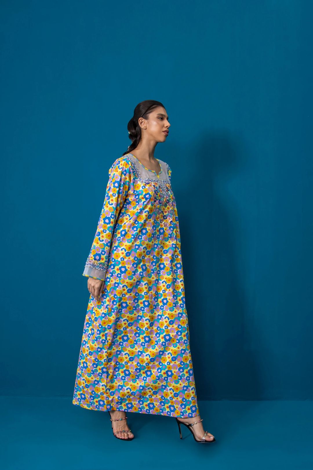 F118-J001 - 2