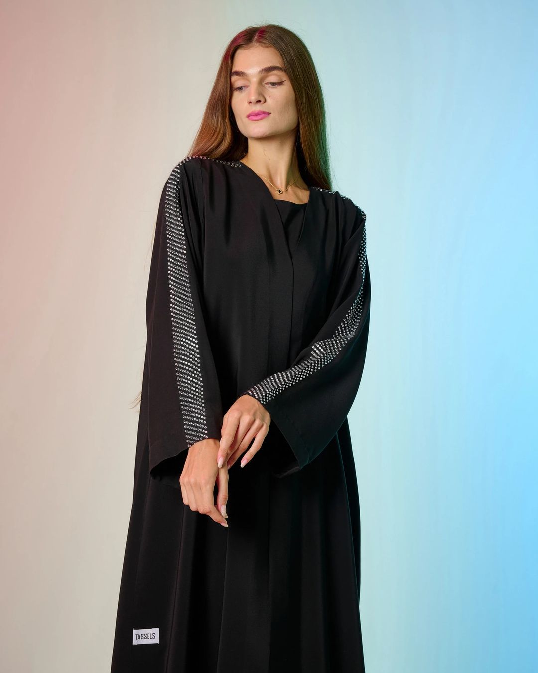 AE015 Black - 2