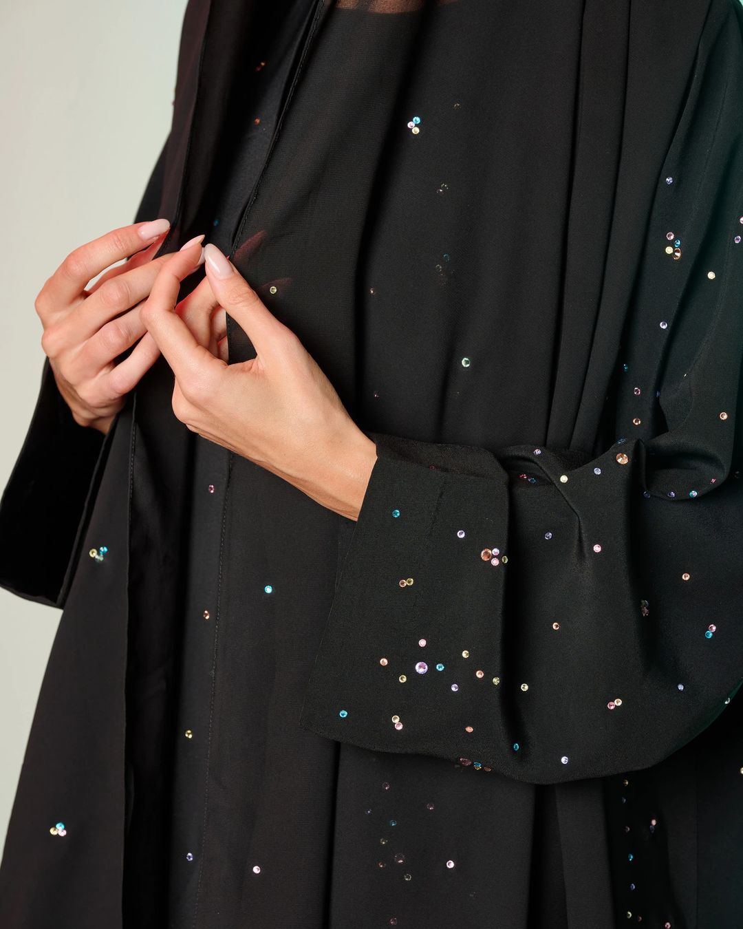 AE014 Black - 5