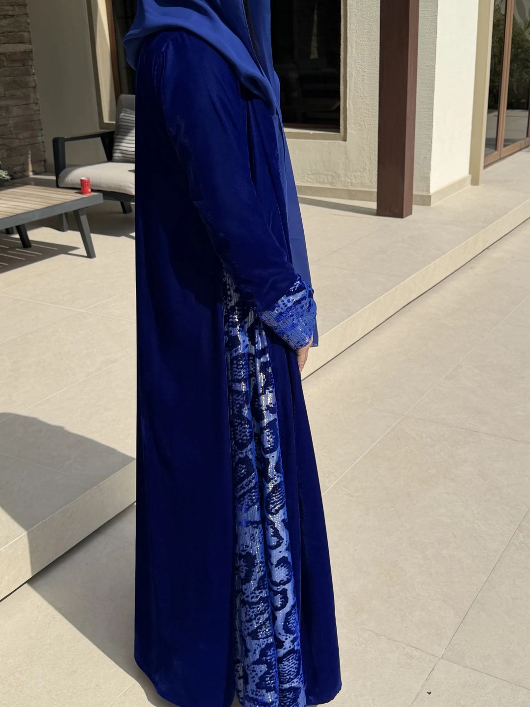 Lojain Velvet abaya - Royal blue - 3