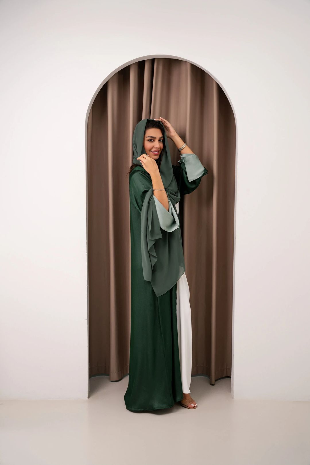 Layali emerald abaya - 1