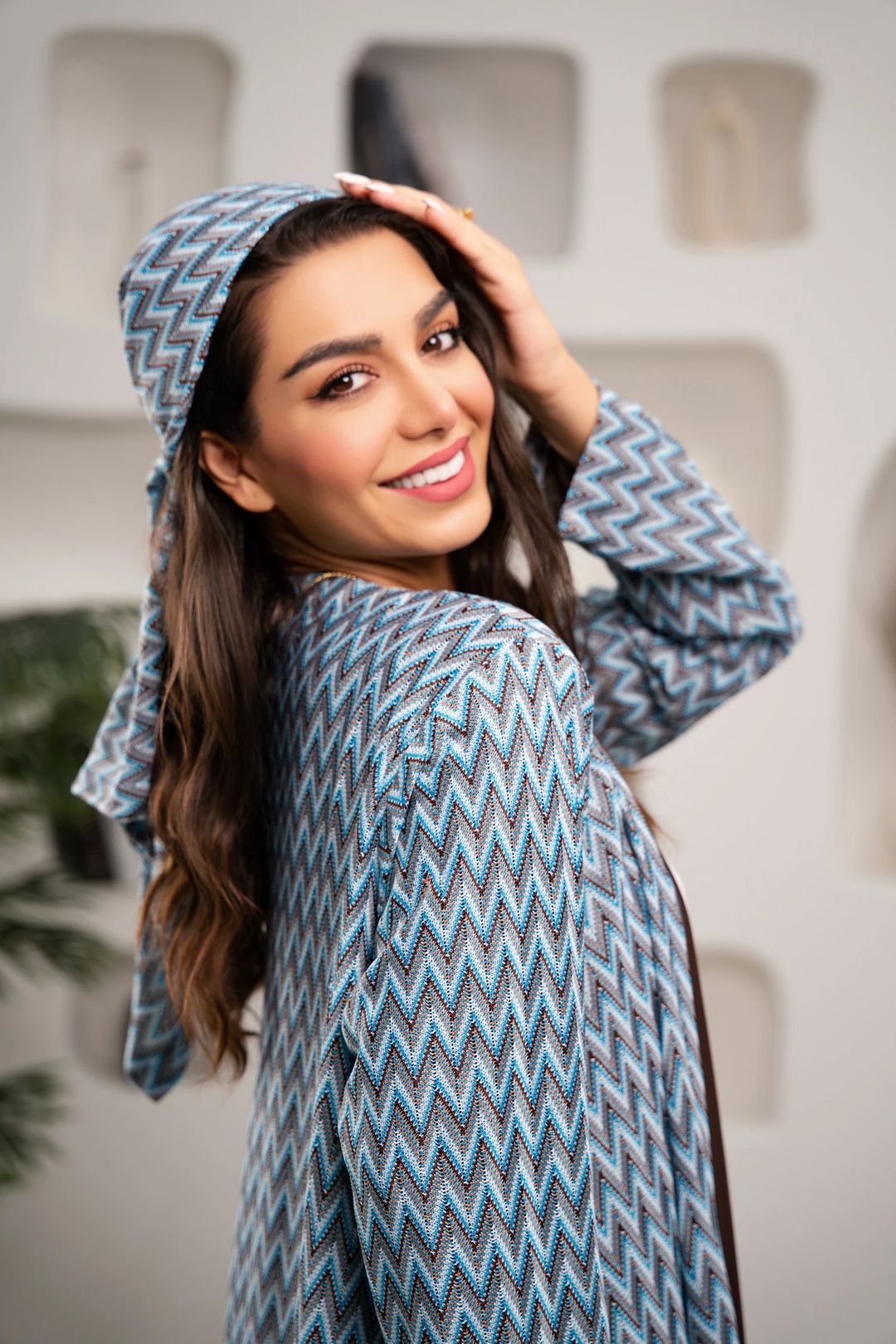 Azure flow abaya - 3